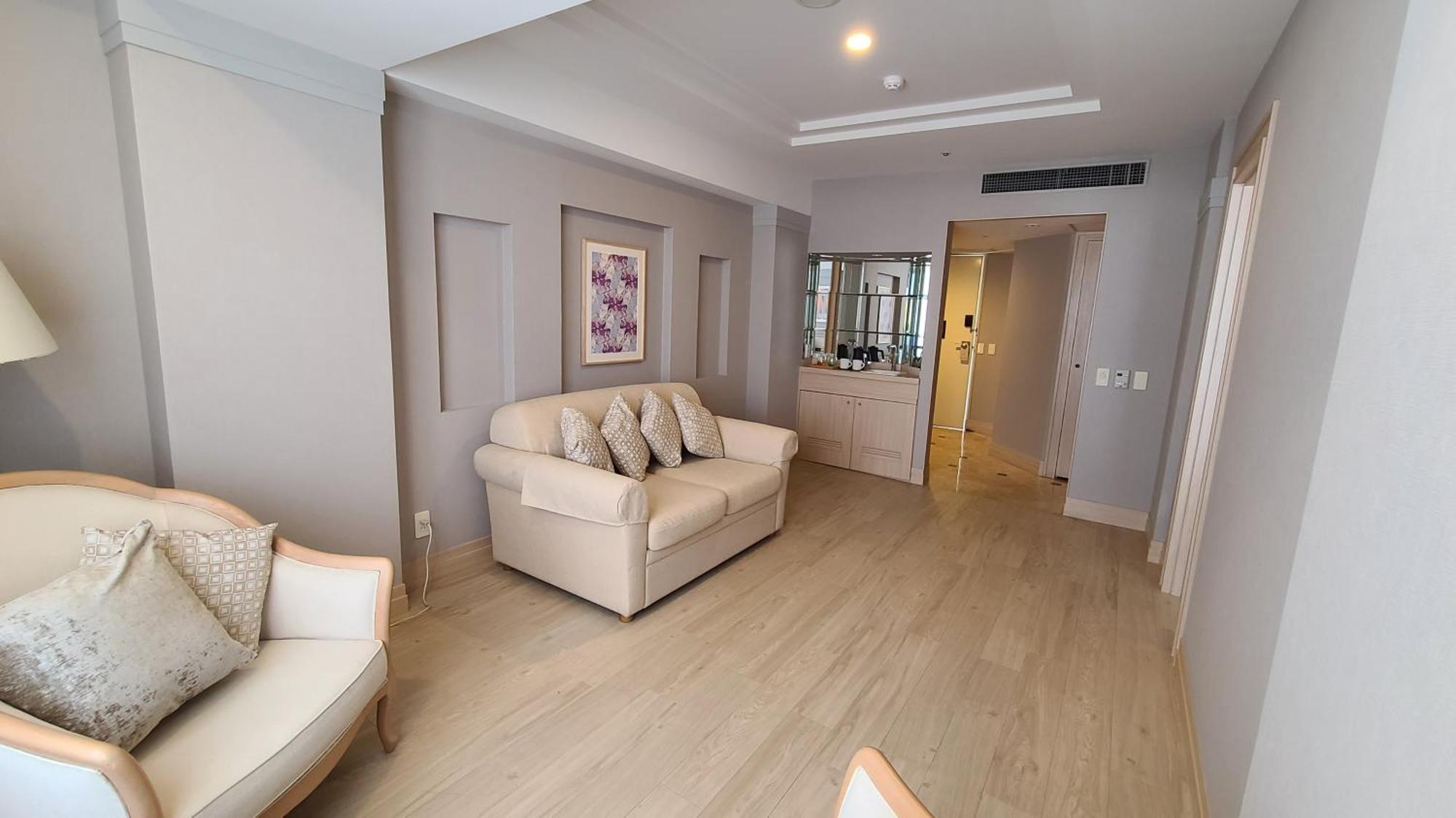 Orion Hotel נאהא מראה חיצוני תמונה