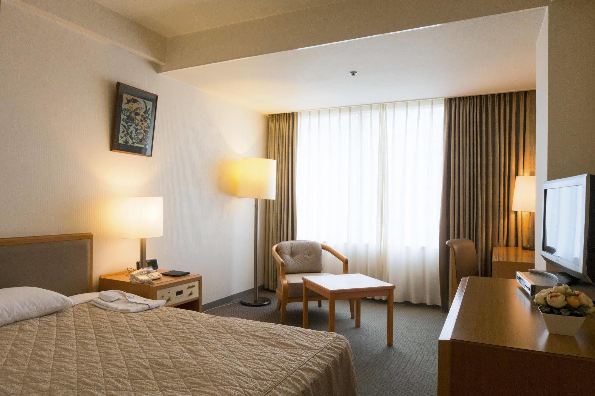 Orion Hotel נאהא מראה חיצוני תמונה